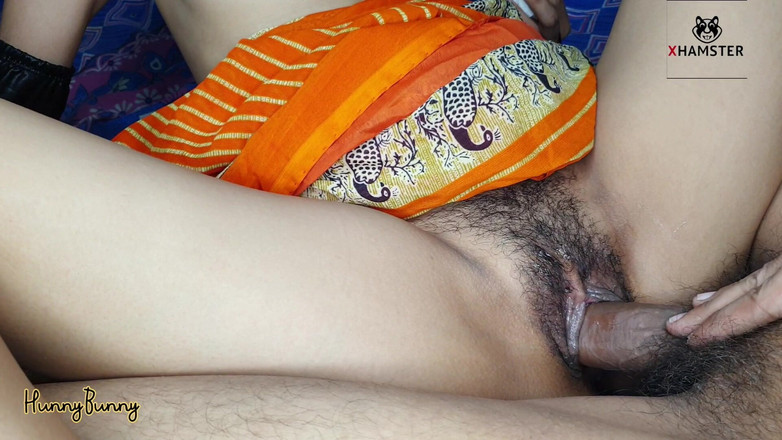HunnyBunny: 印度可爱少女第一次激情做爱