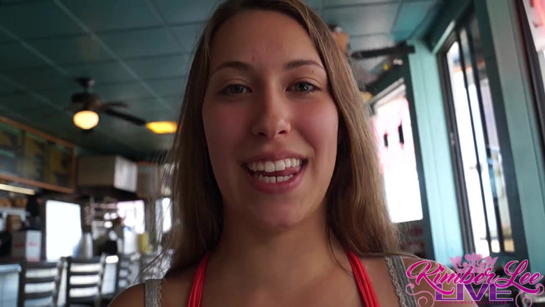 Kimber Lee: Kimber Lee Day no boquete na praia no carro