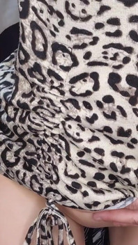 Labă cu pizdă în picioare, futai amator cu înregistrare de acasă