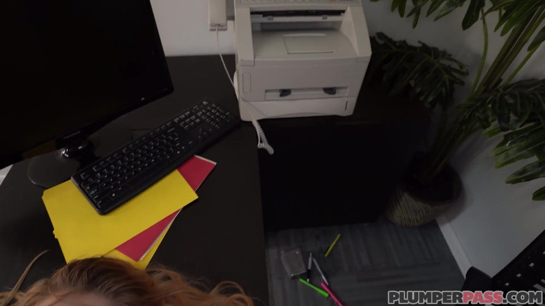 Plumper pass: BBW elisa mae braucht schwanz von der kollegin