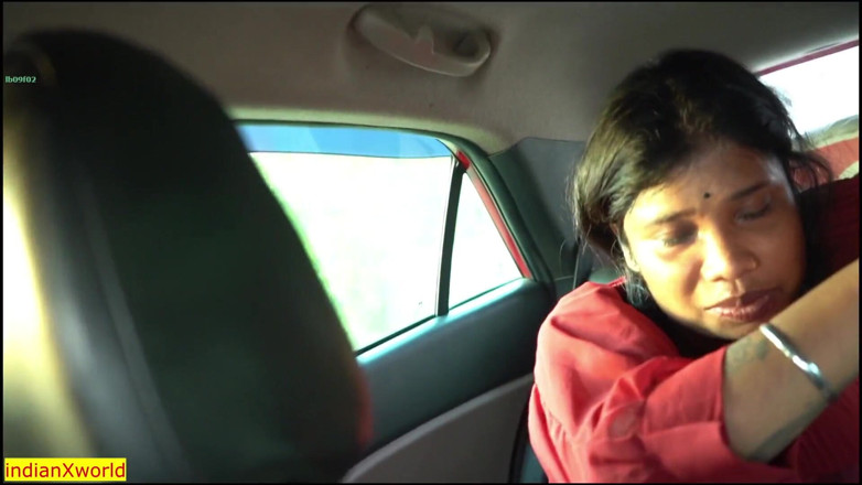 Indian Xshot: Hintli kız arkadaşını arabanın içinde sikiyor! Hot Desi Dating