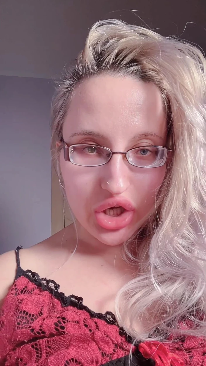 FinDom Goaldigger: Lippen-besessenheit necken