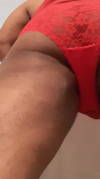 Twerking in All Red
