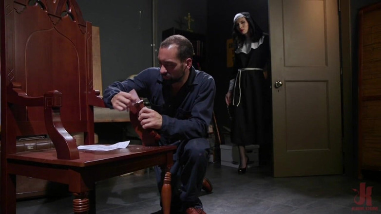 Kink TS: Die freche nonne: Korra del rio bestraft schamsame Sünderin dj