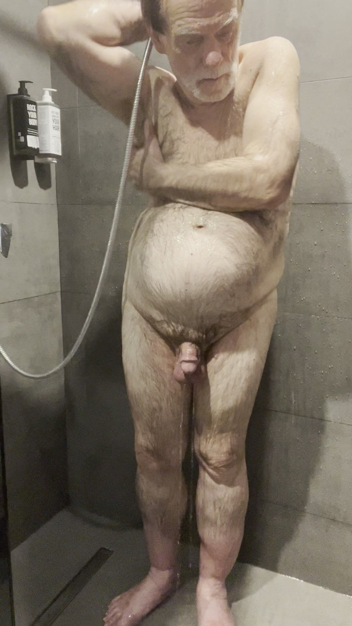 Coach Karl dude lodge: 2026 Walentynki Czas prysznica 1