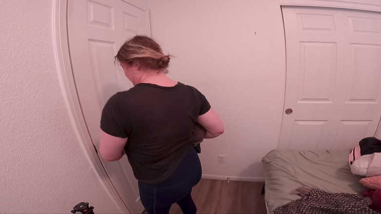 Erin Electra: Hijastro Descarga Su Carga En Su Madrastra