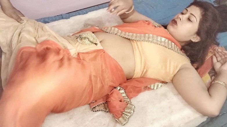 Mamta Bharti: Atrapé a mi esposa jugando ... y Se unió