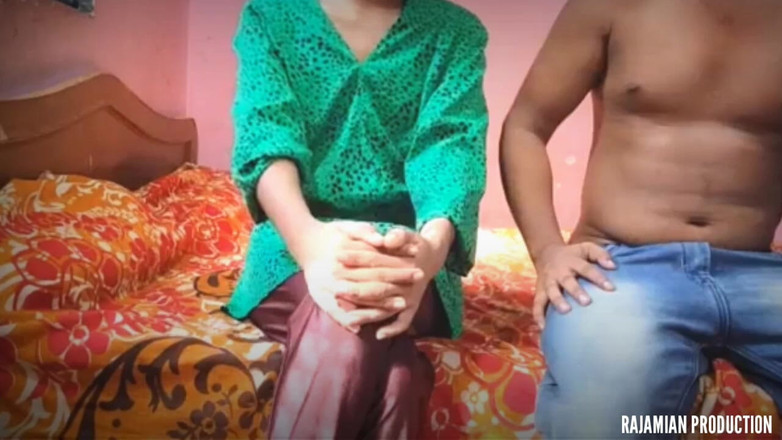 Raja Mian Production: Dospívající dívka šla do místnosti Oyo se svým přítelem a byla...