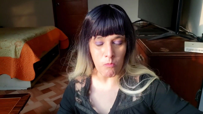Agnes Swallow: Ingoia un doppio colpo