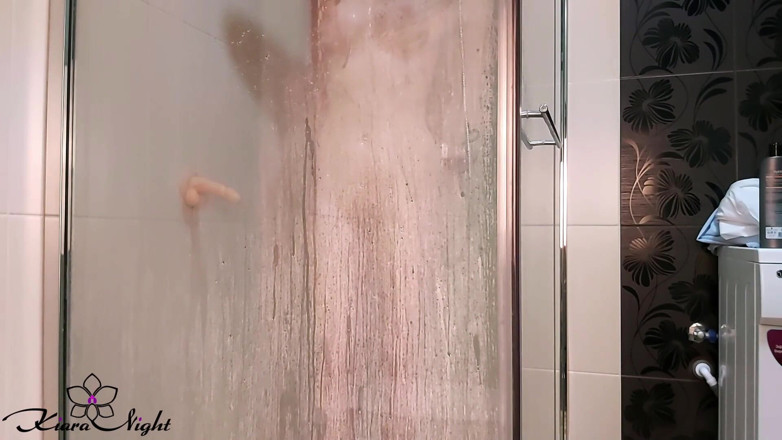 Kiara Night: Sexy student masturbate sex toys in the bathroom - hot solo
