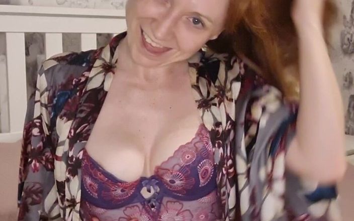 Lily kink: Baby oil, bareng dewi cantik