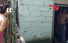 Kasallpimenta: Sprcha nefunguje, vdaná žena požádá správce farmy o pomoc pomocí pouze...