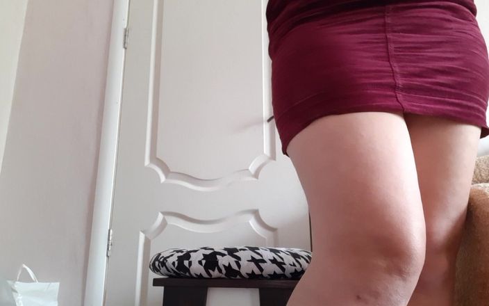 Lesbian-illusion: 与父母在隔壁房间的高风险女性手淫