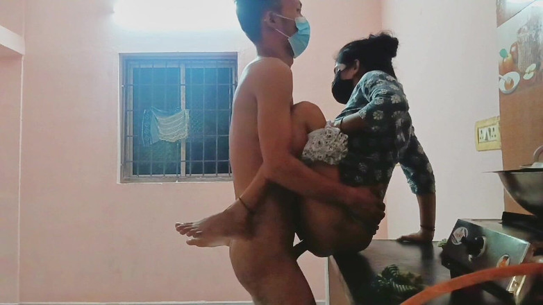 Tip_top_mall: 부엌에서 발정난 의붓여친을 찾았어