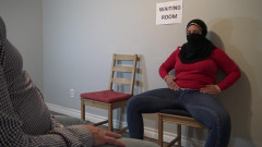 Souzan Halabi: アラブの熟女が巨大なザーメンに口