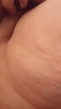 53살, 통통하고 배까지 다 있는데도 생각만 해도 젖어버려