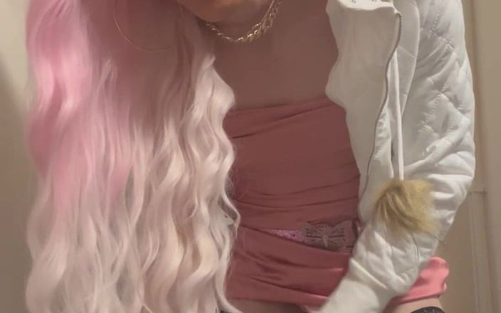 Jessica silk: Jess Silk dildoya biniyor