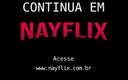 Nayflix: 我被发现在玩siriica并给了我的屁股