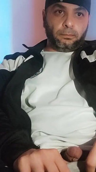 湿漉漉、臭味熏天、长内裤，被DJ兄弟穿了一周多