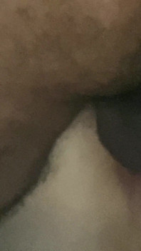 彼女の腰を掴んで止まらないでください - POV 後背位