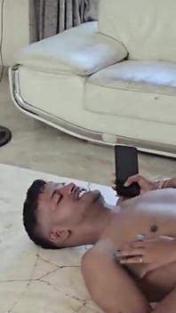 음란한 소녀와 하드코어 섹스하는 Deasi Docter