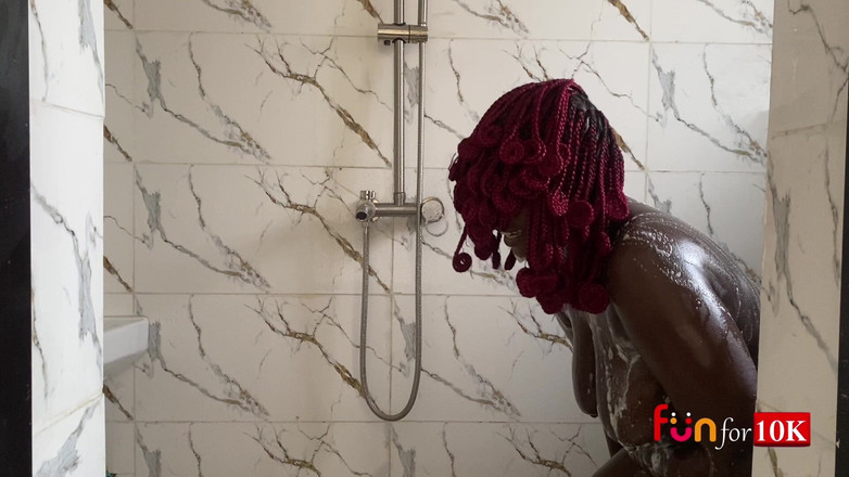 Funfor10k straight videos only: Ditangkap kongkek wanita berkahwin di bilik air