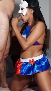 Harley Quinn traviesa queriendo rodar en el culo de papá conmigo