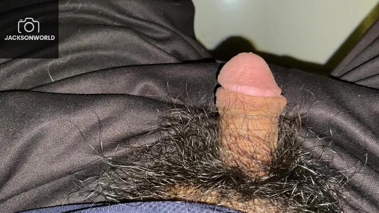 Jackson World: Sore yang tenang melarikan diri dari solo intim sambil bersantai...