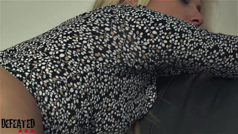 Foot Fetish Center: Фетиш ніг - дві дівчини розважаються з лизанням дупи та смоктанням ніг