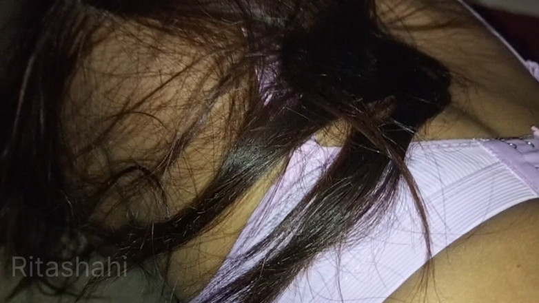 Ritashahi: Neues nepalesisches selbstgedrehtes video.stiefschwester genießt mit stiefbruder