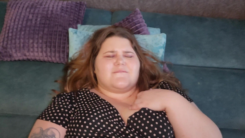 Peach Desert: Hot Creampie in the Pussy of a Sex Shop Clerk...