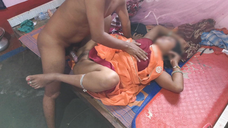 Sobha rani: 印度妻子第一次交换性爱。操我的妻子