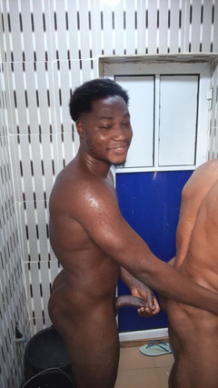 BlackDanie_production: Wiercenie łazienki z moim mężem