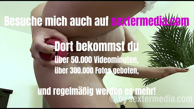 Sextermedia by Pete: Fingerfuck Di Sexy Nylon Bionda