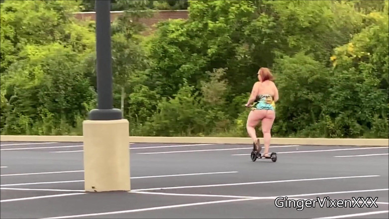 GingerVixen.XXX: Flashing Scooter Exhibitionist