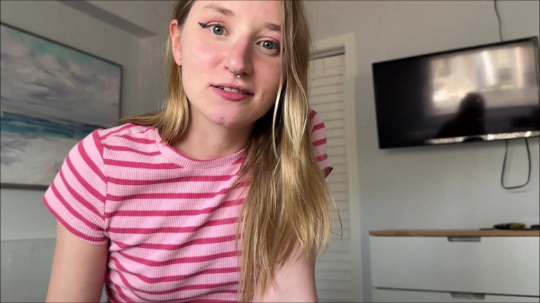 Alex Adams: 애널을 시도하는 십대 의붓딸 - Abbie Sykes - 애널 테라피