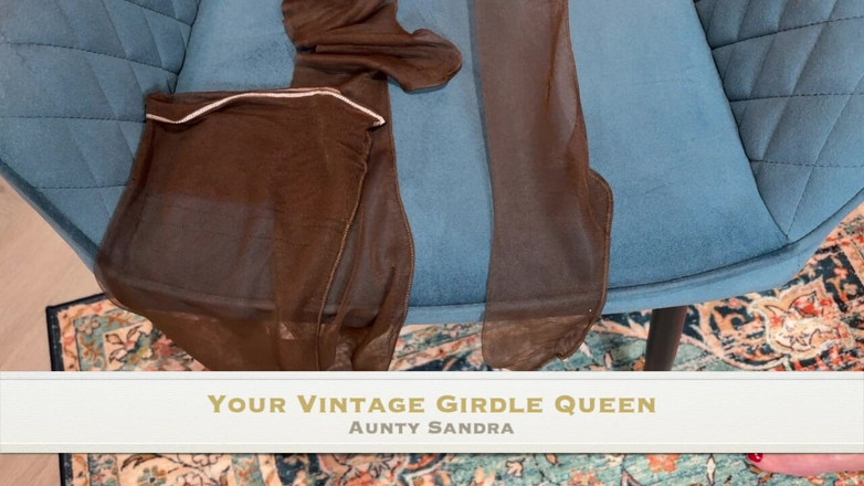 Aunty Sandra vintage girdle queen: Vgq29 Makcik Sandra dan Rago Girdlenya