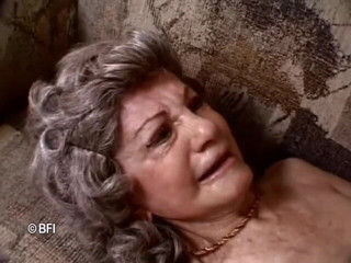 Nasty matures and dirty grannies club: अरे मेरी दादी वेश्या है