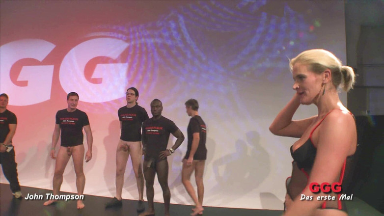 GGG John Thompson: John Thompson: Joy - मुझे अपना वीर्य दो