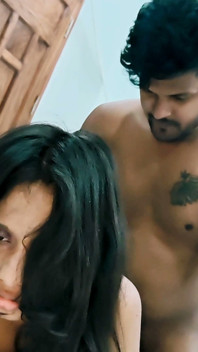 인도 인도 비디오, Aadhi Rat Ko 남편 마누라 Ne 로맨스 또는 섹스 Kiya. Chhut Ko Chata