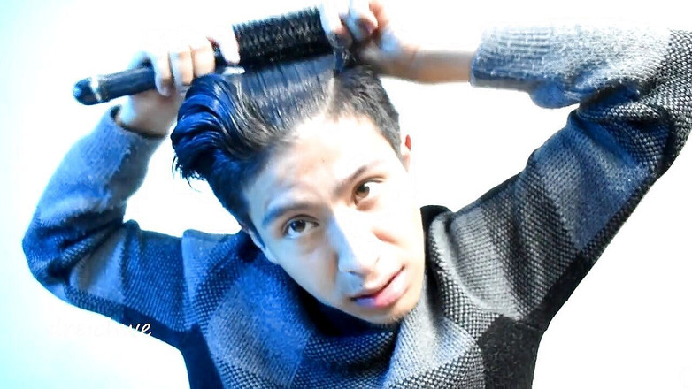 Dreichwe: Odamda saç stili