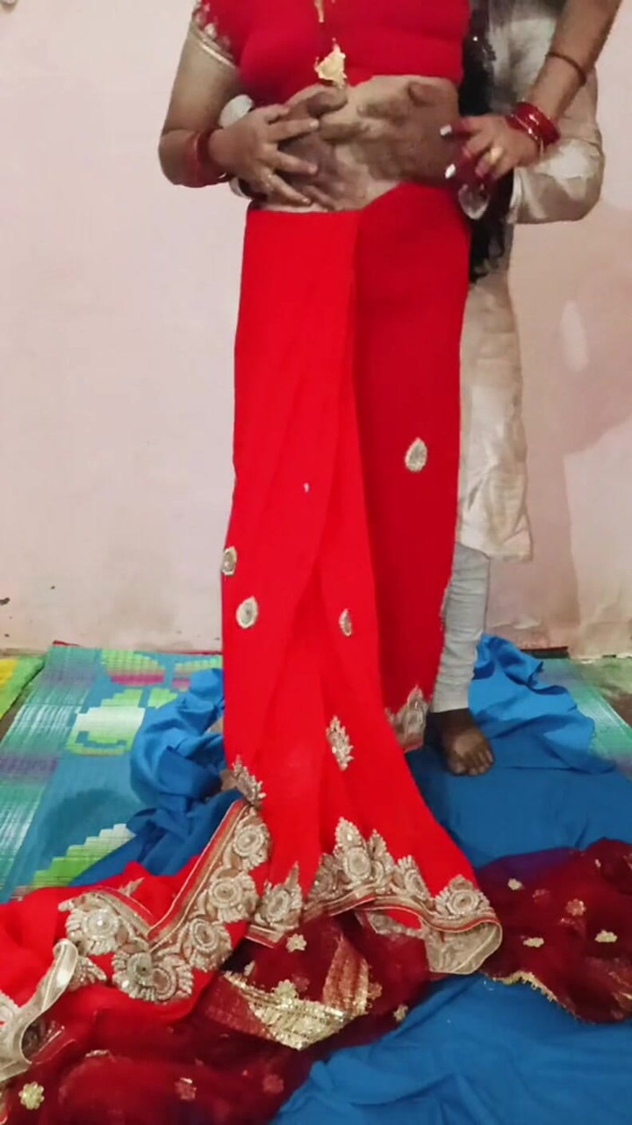 Sunshine143: Kırmızı saree yengenin ateşli sikiş katmanı 1