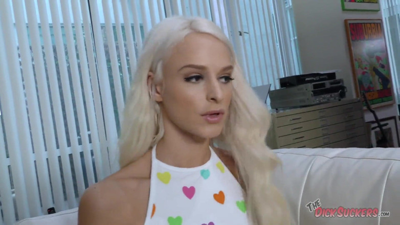 Finishes The Job: Emma Hix Stepdaddy Suck off with Sex!