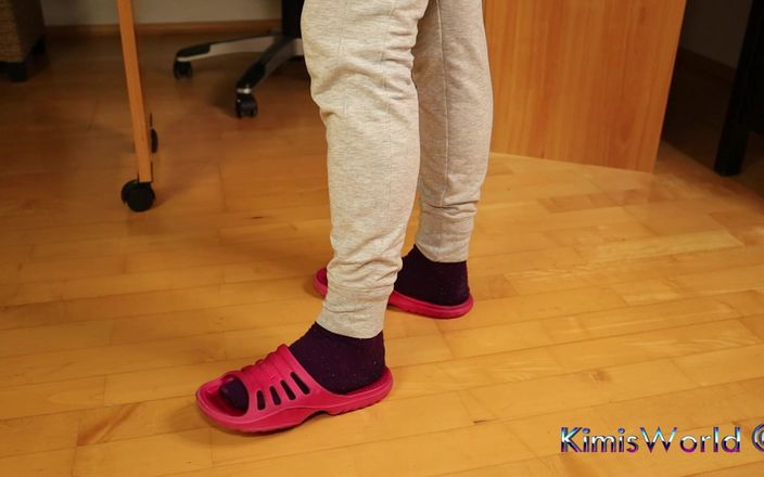 KimisWorld: Snuskiga strumpor &amp; Tofflor - sliten träningslook
