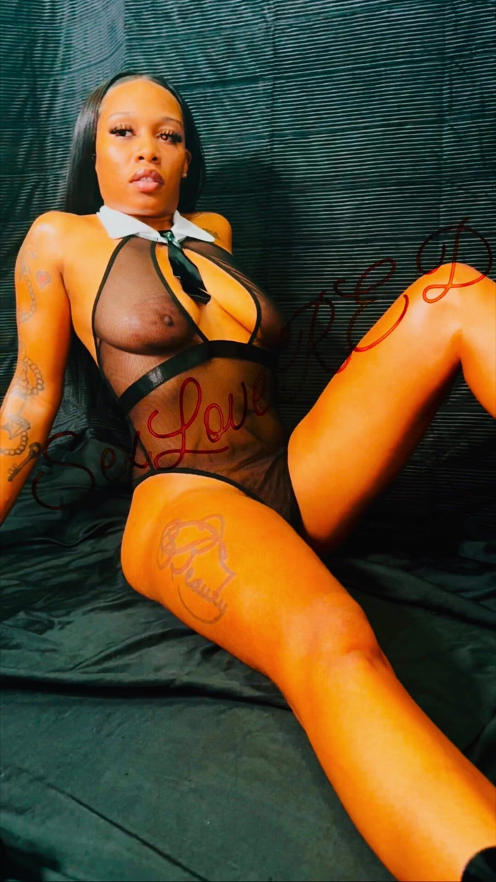SexLoveRed: My Ass Right Rite