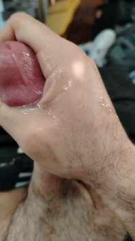 A Quick Cumshot 1