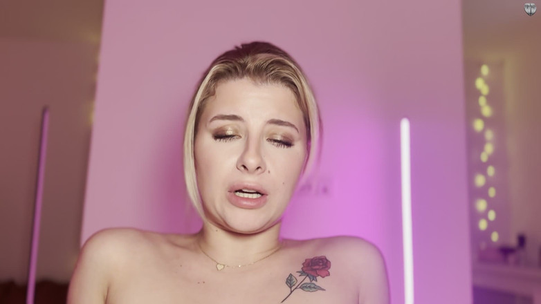 Jason Steel: Sexe coquin avec la jeune Mia Minou