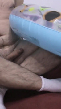 Chơi với một người bơi lội mát mẻ