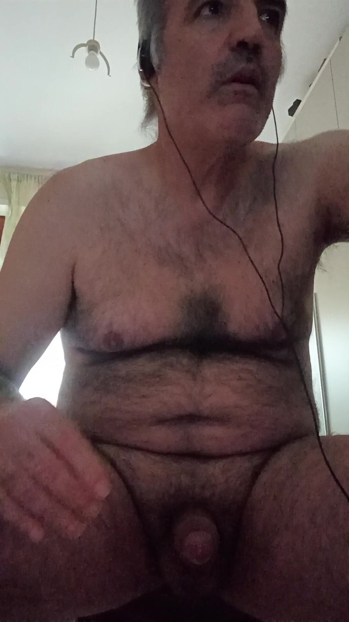 Setesesso7: Yaz sonu öğleden sonra testere ve küfür