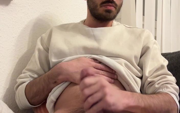 Taboofuxxer: 土耳其男人撸管他的鸡巴